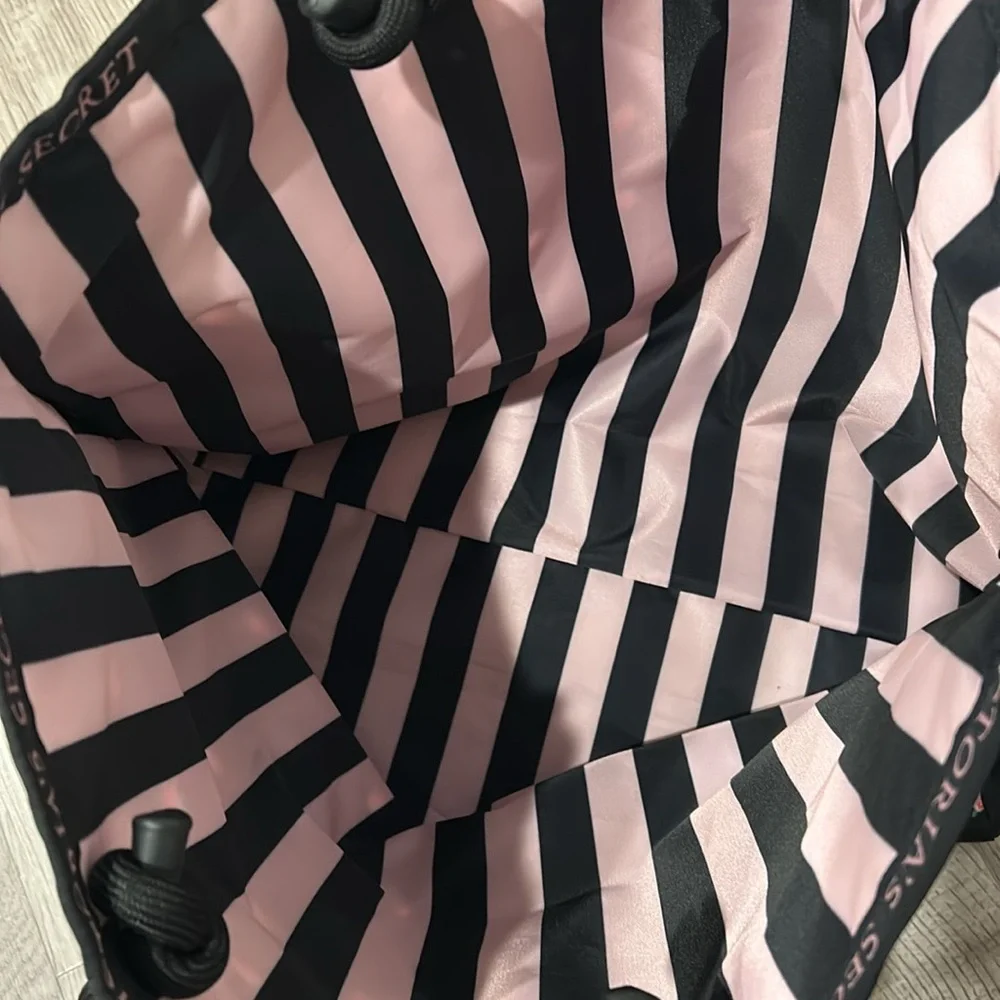 VICTORIA SECRET | Women’s Reversible Tote